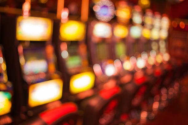 king 9999 featured games section displaying Aviator, Sweet Bonanza, and live-dealer tables
